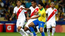 Con toda la fe en Paolo Guerrero y un ex Colo Colo: así formará Perú en el partido con La Roja