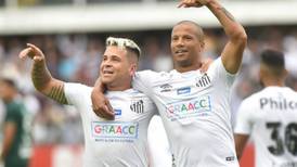 Yeferson Soteldo sigue en racha y marcó en la goleada del Santos a Cruzeiro