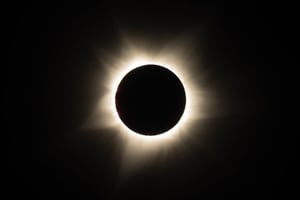 Eclipse solar en Chile: ¿Cuándo es y desde dónde se podrá ver?