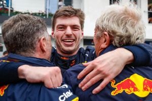 Max Verstappen arrasó en el GP de Hungría y Checo Pérez vuelve al podio