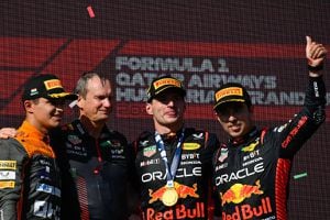 Expiloto de F1 avisa a Max Verstappen: “Checo Pérez puede hacerle sombra”