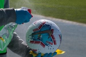 Aseguran que plantel del fútbol chileno fue atacado por un virus: habría al menos 10 afectados