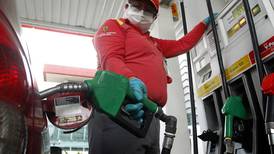Precio de la bencina: ¿Cuánto bajará el valor de los combustibles este jueves 8 de diciembre?