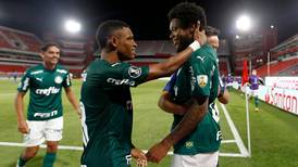 [VIDEO] ¿Hubiese pasado con Paulo Díaz? La frágil marca de Rojas en el segundo gol de Palmeiras