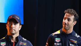 ¿Tiembla Checo Pérez? Daniel Ricciardo rompe el silencio respecto al interés de Red Bull 