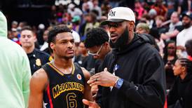 Sorpresa en la NBA: hijo de LeBron James jugaría en un equipo distinto al de su padre