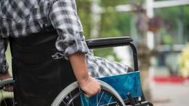 Consulta con tu RUT si puedes cobrar $200 mil con la Pensión Básica Solidaria de Invalidez