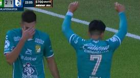 VIDEO| Festejó con un pie de cueca: Víctor Dávila fue figura en México y anotó un gol increíble para León
