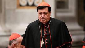 Arquidiócesis: Cardenal Rivera debe pagar sus gastos médicos por atenderse en salud privada