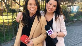 Separadas por la TV: El curioso caso de las mellizas Natasha Kennard y Sabrina Kennard, conductoras de noticias en Mega y TVN