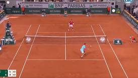 [VIDEO] Para verlo una y mil veces: El tremendo punto ganado por Nadal en la final de Roland Garros