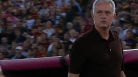 VIDEO | José Mourinho se volvió loco tras ser expulsado en duelo de la Roma vs Atalanta