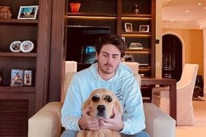 Miguel Iglesias, el hijo de Julio Iglesias, disfruta de románticos días en Marbella con su novia