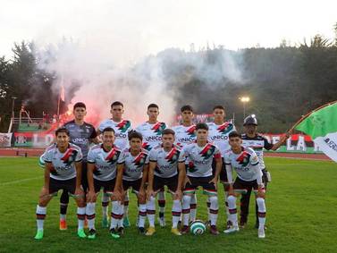Lota Schwager vuelve a la acción y deberá ser reincorporado al fútbol chileno