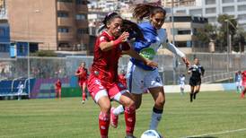 Plantel del fútbol femenino exige la desvinculación de su cuerpo técnico y acusa "malos tratos"