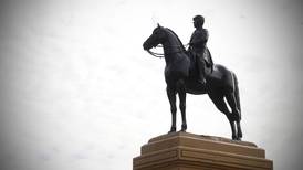 "Vamos a reponer la estatua en Plaza Baquedano": Piñera afirmó que la monumento volverá a su lugar
