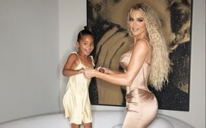 Khloé Kardashian sorprende a su hija con increíble regalo para el regreso a clases