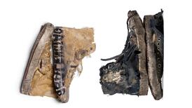¿Pagarías $1.600.000 por zapatillas destruidas?: Conoce la nueva colección que ofrece Balenciaga