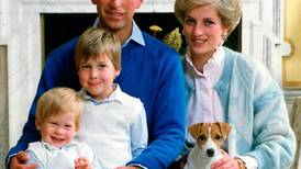 "No me abrazó": Príncipe Harry relata el momento exacto cuando el Rey Carlos III le contó que la princesa Diana había muerto