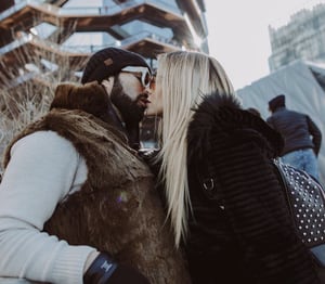 Poncho de Nigris y su esposa venderán embriones en Instagram en 2 millones de dólares