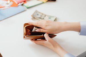 Chat GPT: ¿Cuáles son los 3 signos del Zodiaco que siempre andan cuidando su dinero?