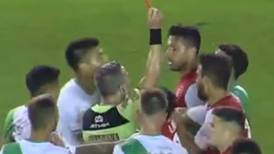 VIDEO | Volvió "El Carnicero de Macul": Insaurralde fue expulsado y agarró del cuello al árbitro