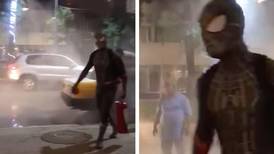 ¿Spider-Man?: Hombre extinguió un incendio y evitó una explosión vestido del superhéroe