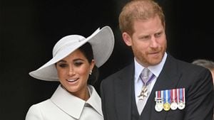 Hija de príncipe Harry y Meghan Markle luce casi idéntica a la princesa Charlotte en nuevas fotos