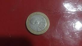Numismática: Esta es la moneda fallada de 100 pesos chilenos que se vende a $1.500.000
