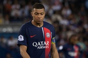 Renueva o no juega: PSG le lanza nueva amenaza a Kylian Mbappé