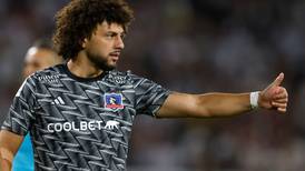 Delantero del fútbol chileno confesó arrepentimiento de jugar con “pierna fuerte” contra Maximiliano Falcón: “Es muy niño”