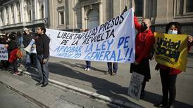 Convención Constitucional aprueba declaración por presos del Estallido Social y "militarización en Wallmapu"