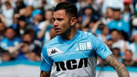 "Espantoso": En Argentina liquidaron a Eugenio Mena por grosero error en el empate entre Racing y Aldosivi