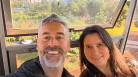 Carlos Díaz publicó romántica selfie junto a su esposa Camila Videla