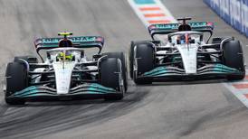 VIDEO | ¿Fin de una era? Lewis Hamilton no pudo competir ni con su propio compañero en el Gran Premio de Miami