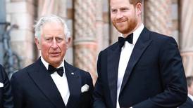 El Rey Carlos III no quiere comprometerse con el príncipe Harry después de su autobiografía "Spare"