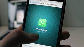¿Qué significa que los jóvenes escriban vv en WhatsApp o TikTok?