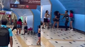 VIDEO | Registran violenta pelea entre vendedores ambulantes en Metro de Santiago
