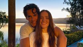 “¿Así o más bella?”: Cristián de la Fuente y su hija, Laura de la Fuente, se lucieron con sus looks en la Alfombra Roja de los Premios Billboard 2021 