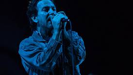 Eddie Vedder confirma nuevo disco solista y presenta primer single "Long Way"