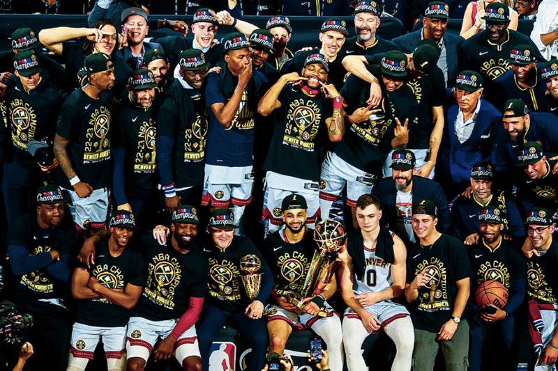 Denver Nuggets celebra su primer título de NBA en su historia.