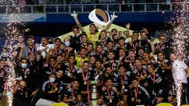 Colo Colo sacó provecho de su pretemporada y venció a la UC para obtener el título de la Supercopa