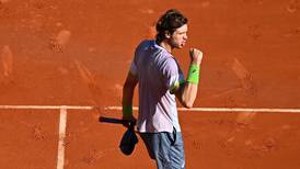 Nicolás Jarry se impuso con solidez y gana el primer partido de su vida en Roland Garros