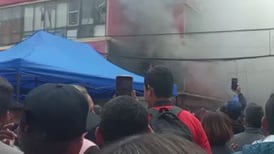 VIDEO | Incendio afectó a mall chino en el barrio Meiggs de Santiago