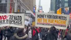 VIDEO | Estados Unidos: Manifestantes marchan por la paz y contra acciones de la OTAN