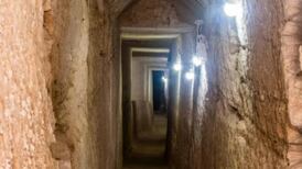 ¿El hallazgo más importante del Siglo XXI? Arqueóloga descubre túnel que podría conducir a la tumba de Cleopatra
