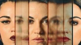 “Triada”: La nueva serie de Maite Perroni que la está rompiendo en Netflix y está basada en hechos reales