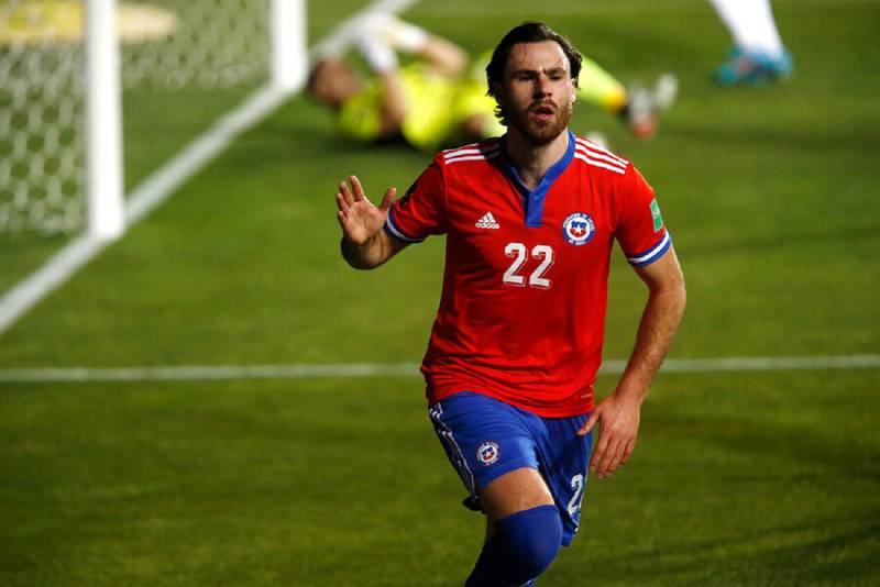 Ben Brereton Díaz en primer plano festejando un gol con la Selección Chilena.