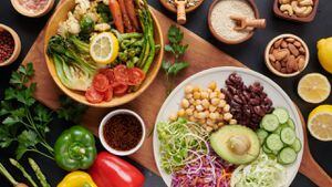 Los 5 alimentos con los que puedes potenciar tu memoria, según doctora de Harvard