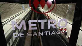 Metro de Santiago: Estación Santa Isabel se encuentra cerrada por manifestaciones